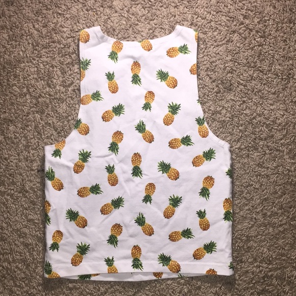 A cute shirt! - Picture 3 of 3